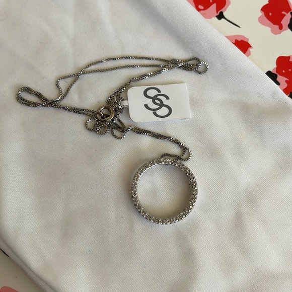 Sterling Silver 1/10 CTTW Circle Pendant JC Penney - Picture 3 of 5